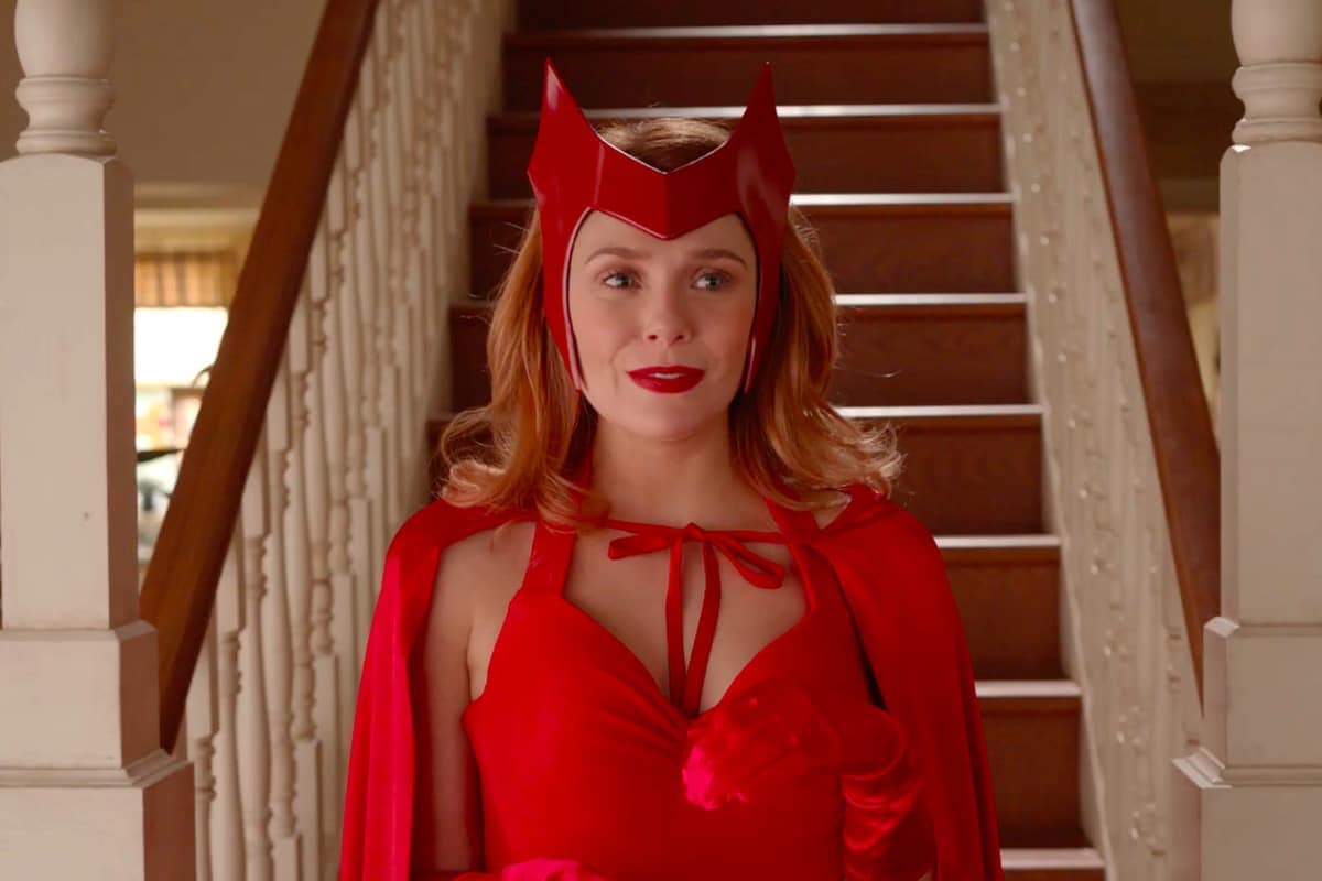 WandaVision in her comicbook outfit