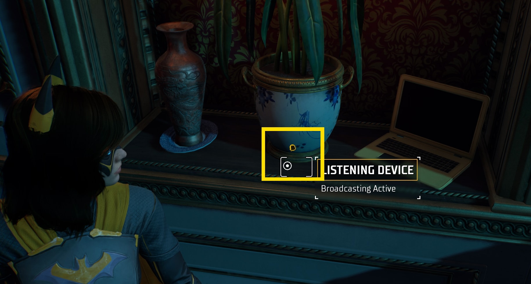How to find the bugs in Penguin's office in the Iceberg Lounge - bug 2 location