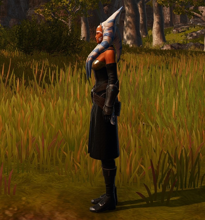 How to Create Ahsoka Tano in SWTOR - Outfit appearance - Left