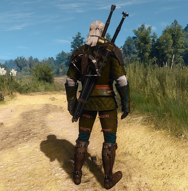Enhanced Griffin Gear in The Witcher 3 - Visual Overview - Back