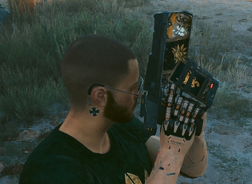 Cyberpunk 2077 Phantom Liberty Witcher-Themed Gear - Scorch Tech Pistol
