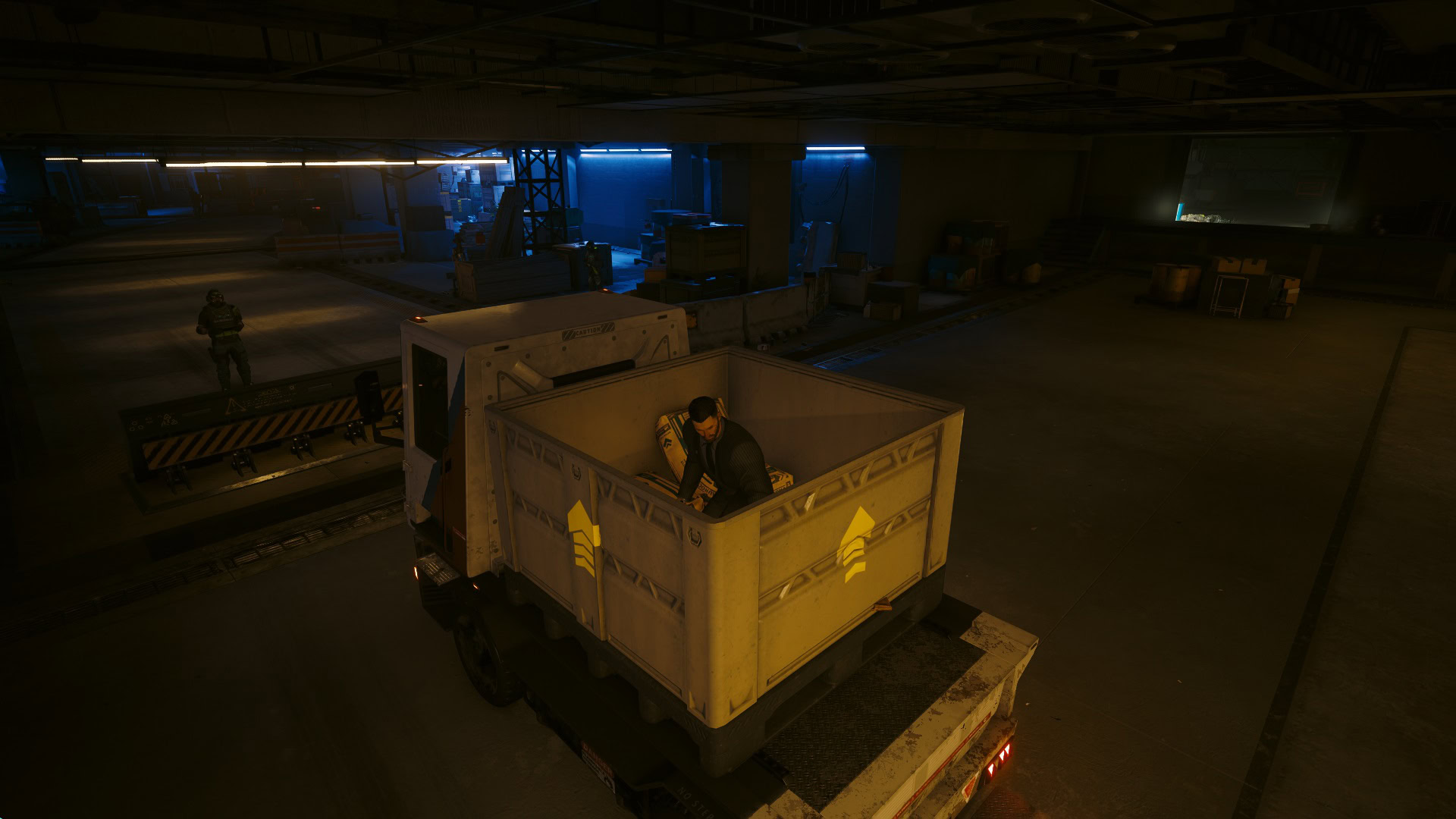 Cyberpunk 2077 Moving Heat - V hiding from the Barghest soldiers