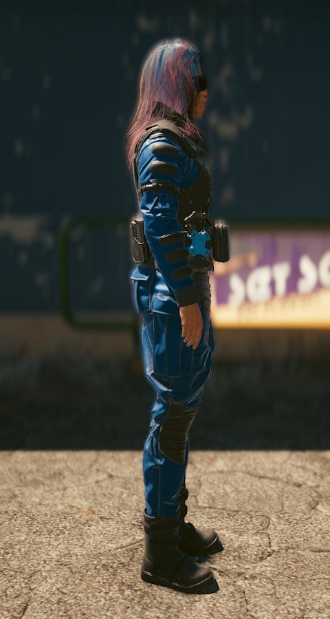 Cyberpunk 2077 NCPD Badge Set Preview on Female V Body - Right