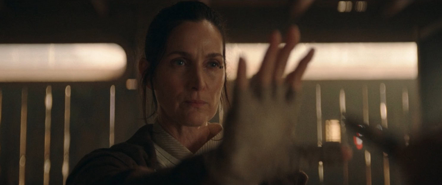 Master Indara preparing to fight Mae in Episode 1 of The Acolyte