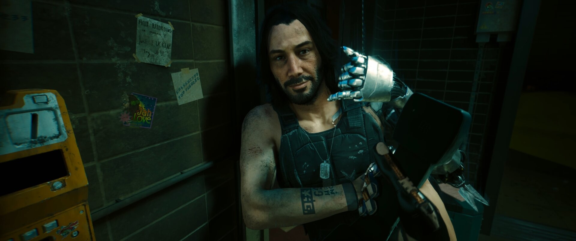 A shot of the main mission Lucretia My Reflection in Cyberpunk 2077 Phantom Liberty. Johnny Silverhand is showing V how to use an old-school phone 