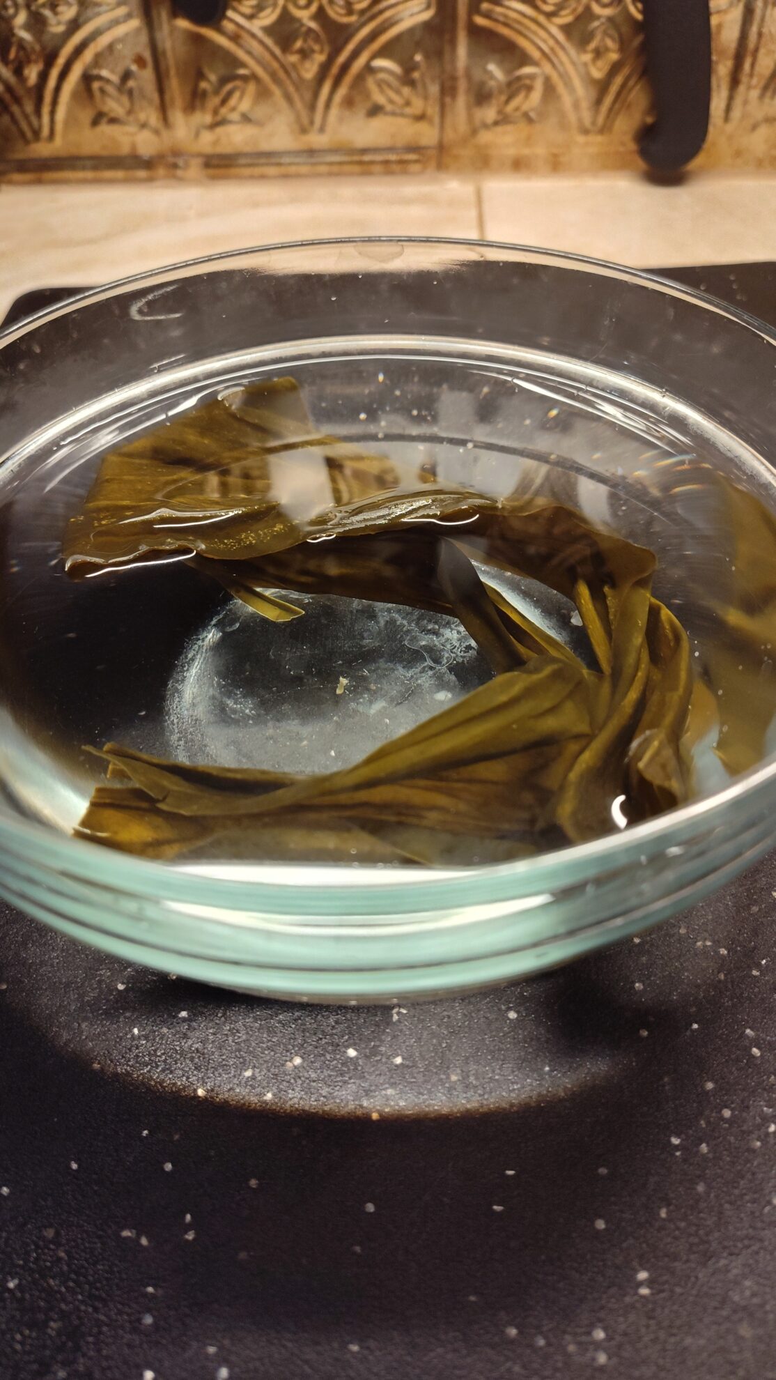 Kombu in Water