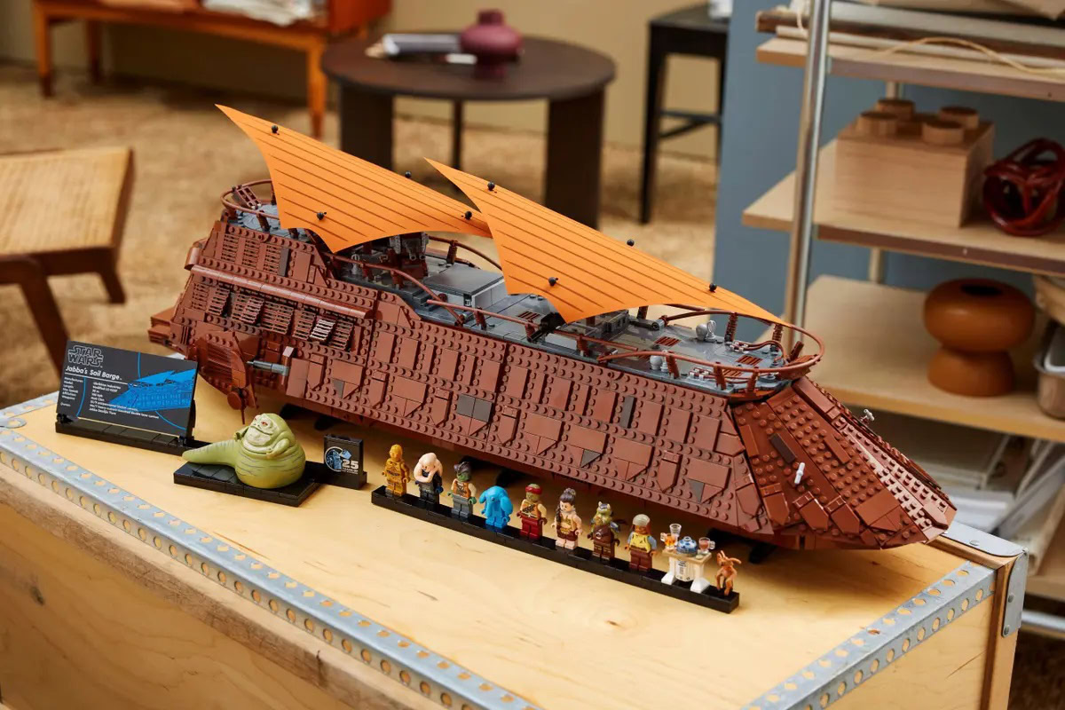 LEGO UCS Jabba Sail Barge