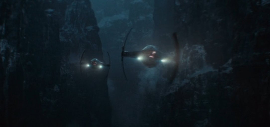 TIE Advanced V-1 chase