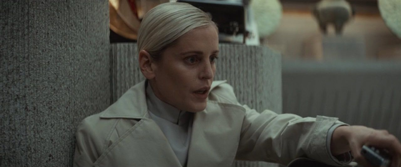 Dedra is shocked by Luthen's actions